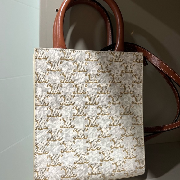 Celine bag!!! Leather Mini tote or handle ! wear both ways - Picture 5 of 5